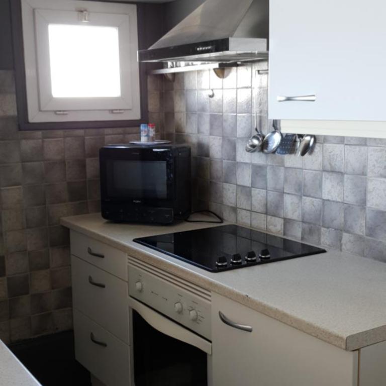 Résidence de standing la Pêcherie Spacieux T3 comme un cocon familial vue mer et sur l'avant port Sur le bout du bout de Cap d'Agde seule cap en Occitanie - Apartment with Sea View - 29