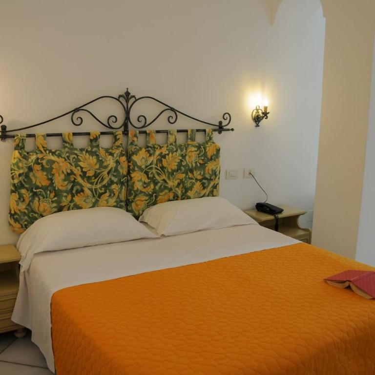 Hotel Dimora Fornillo - Camera Superior Matrimoniale/Doppia con Letti Singoli con Vista Giardino - 6