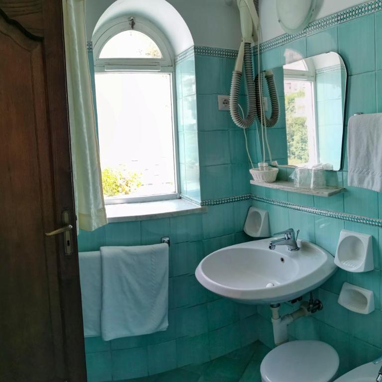 Hotel Dimora Fornillo - Camera Matrimoniale/Doppia con Letti Singoli con Vista Mare - 2