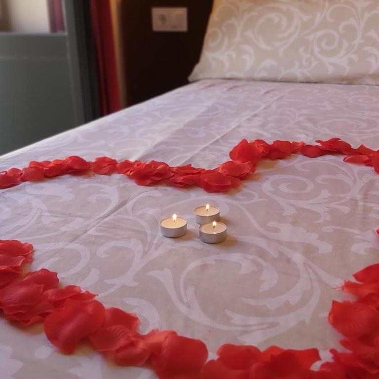 Hostal Corazón de Madrid 1 - Double or Twin Room with Private Bathroom - 11