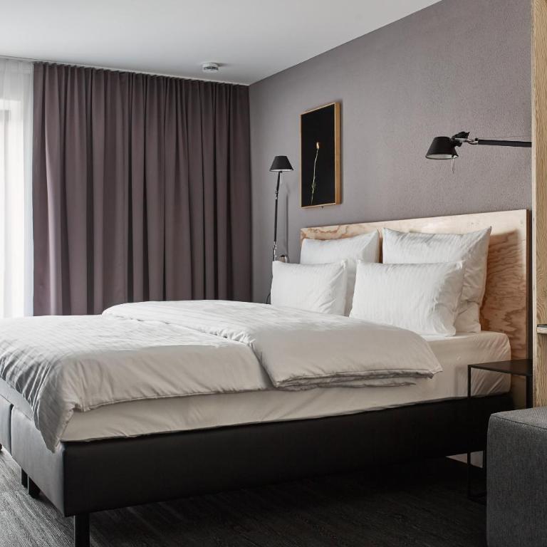 Winterfeld Guest House Bodenmais - Standard Zimmer mit Kingsize-Bett - 1