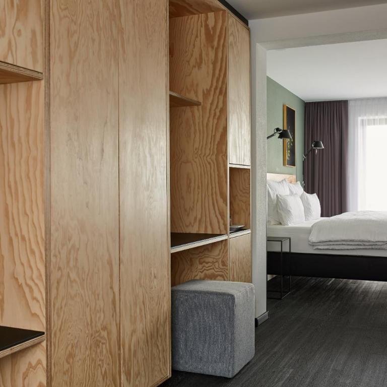 Winterfeld Guest House Bodenmais - Deluxe Zimmer mit Kingsize-Bett - 2