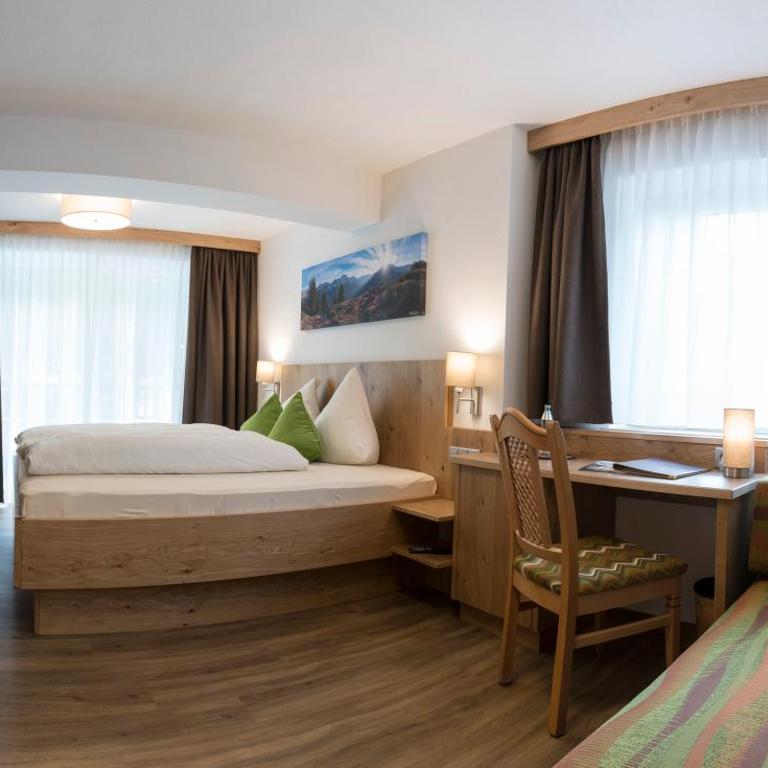 Gasthof Sportalm - Doppelzimmer mit Balkon - 2