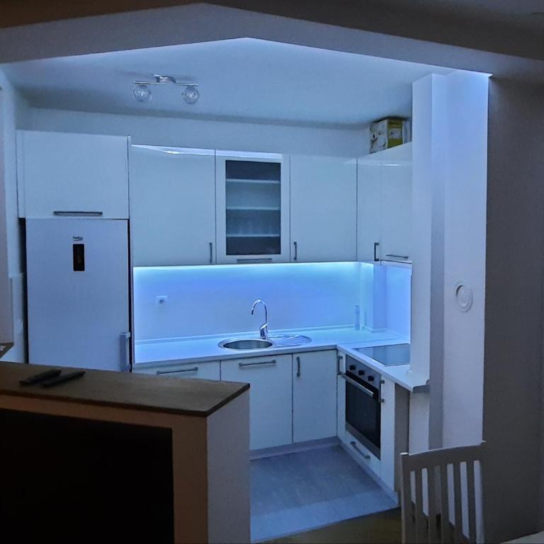 CENTAR 2 BANJA LUKA - Two-Bedroom Apartment - 2