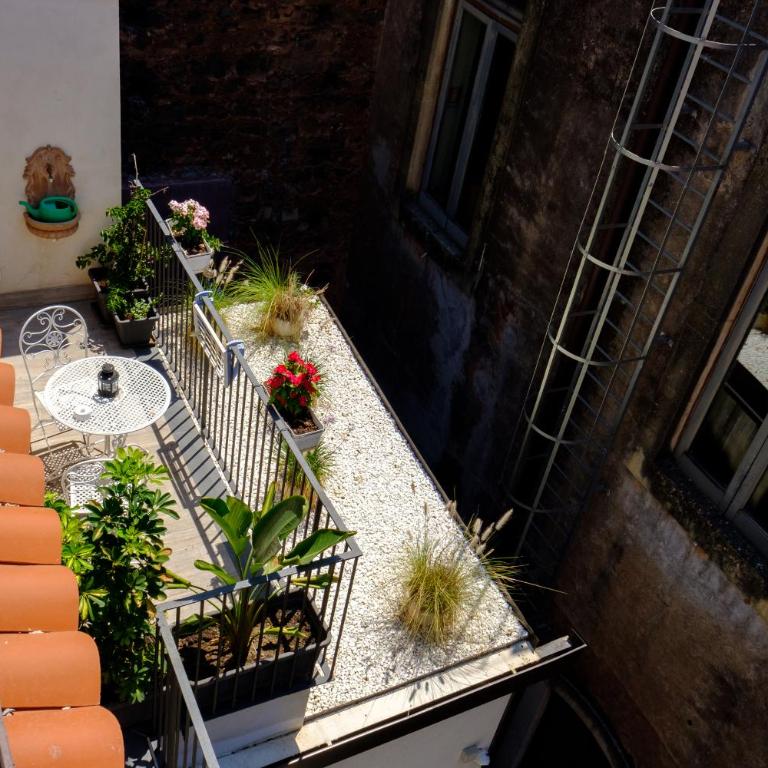 SEKELES Suites - Triple Room with Terrace - 11