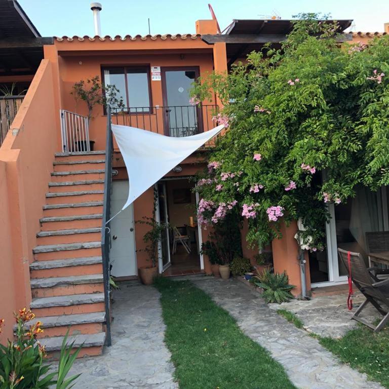 Beach apartment garden and wifi - Apartamento con vistas al jardín - 3