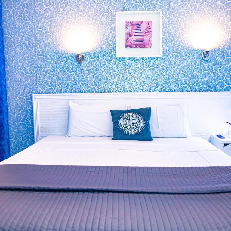 Rainbow Golf Bungalows, Gay Men-only Resort - Standard Bungalow - 23