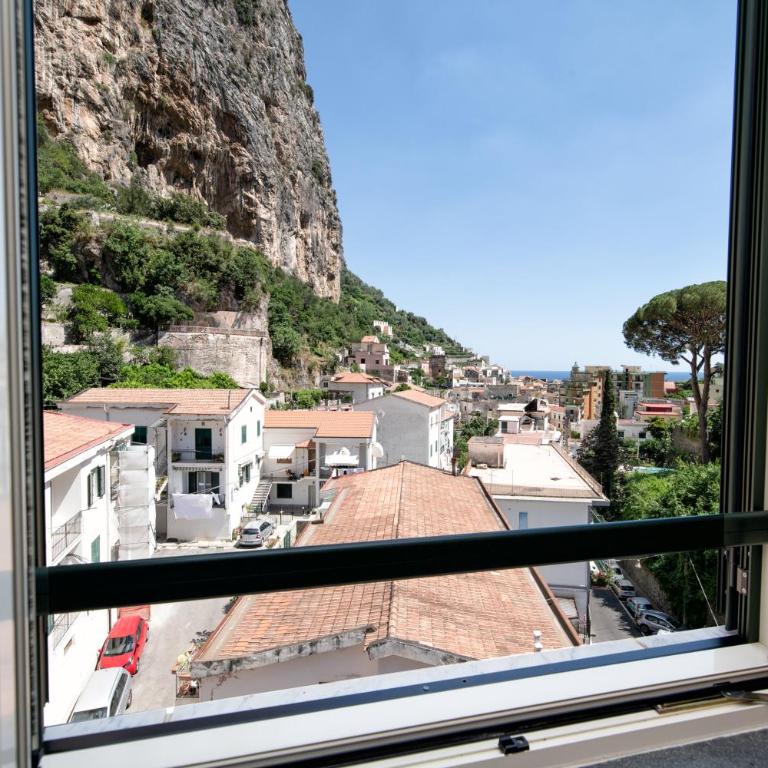 Valle d'Amalfi Suites - Camera Deluxe Matrimoniale con Vista Mare - 1