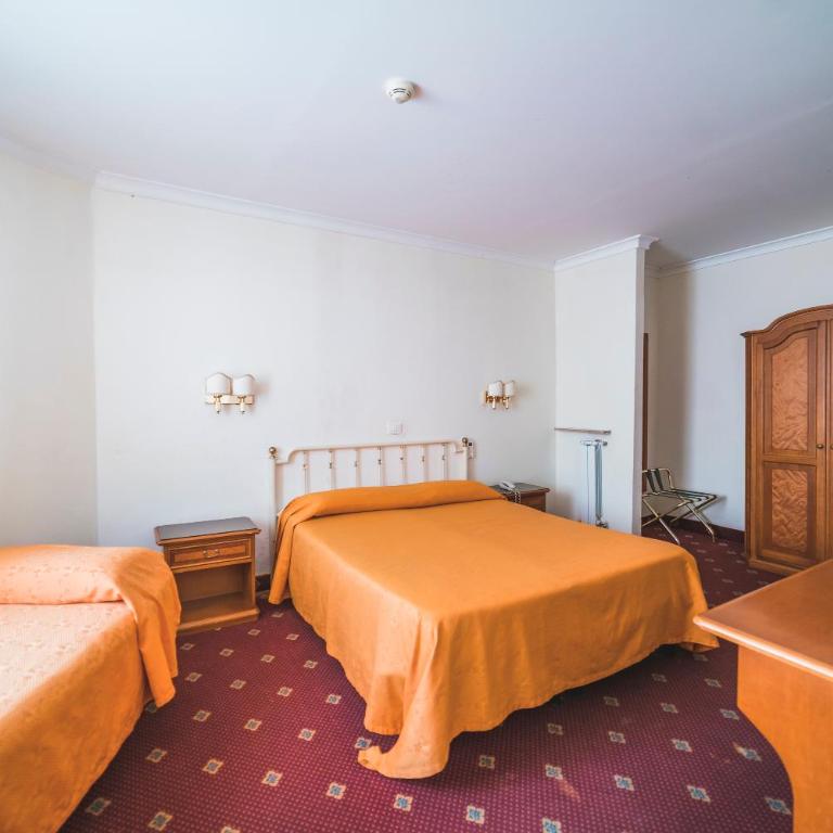 GH Hotel San Giusto - Classic Triple Room - 1
