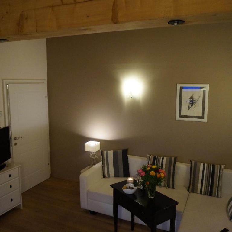 Haus Senoner - Apartment mit 2 Schlafzimmern und Balkon - 2