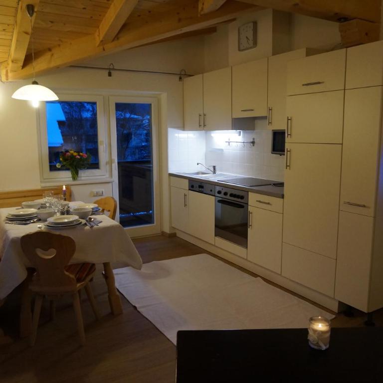 Haus Senoner - Apartment mit 2 Schlafzimmern und Balkon - 3