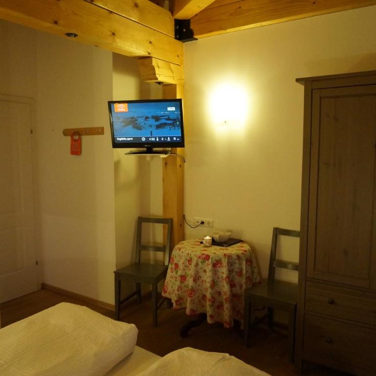 Haus Senoner - Apartment mit 2 Schlafzimmern und Balkon - 24