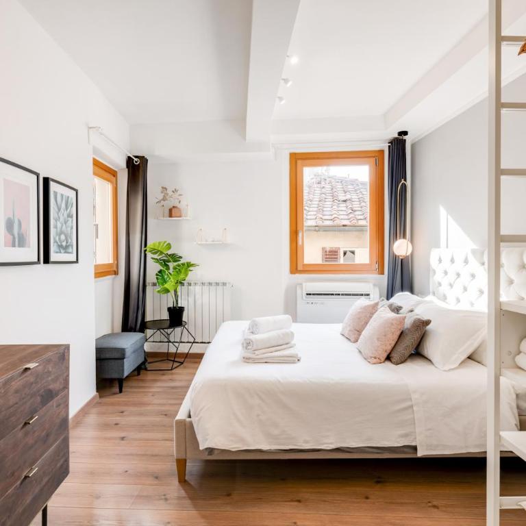 GuestHost - Cozy Gem in Santa Croce - One-Bedroom Apartment - 8
