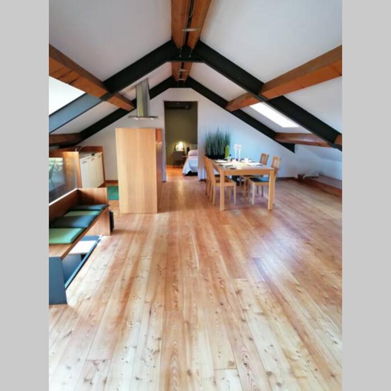 Arona 01 attic mansarda secondo piano no ascensore no hotel - Appartamento con 1 Camera da Letto - 1