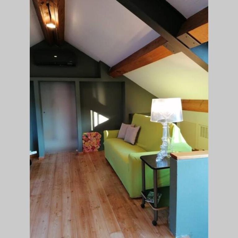 Arona 01 attic mansarda secondo piano no ascensore no hotel - Appartamento con 1 Camera da Letto - 17