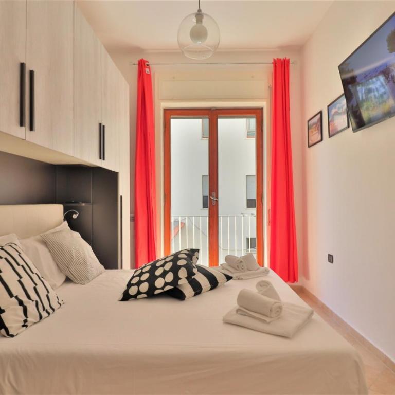 YourHome - NEW SUITE SORRENTO - Two-Bedroom Apartment - 4