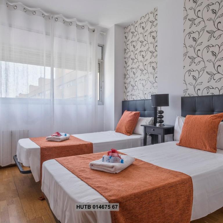 Alcam Vila Olímpica - Three-Bedroom Apartment - 7