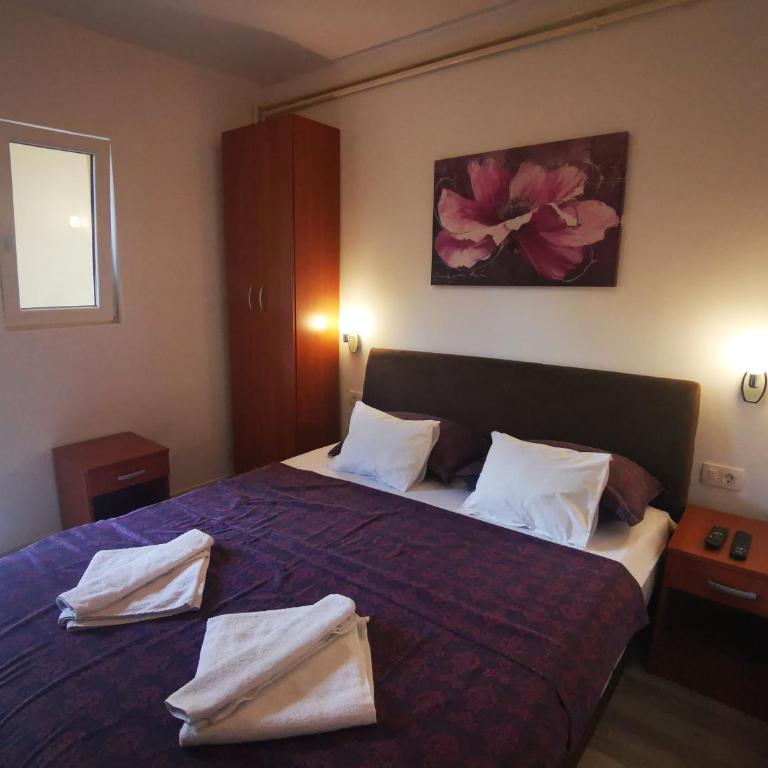 Radović Apartments - Studio Apartment - 10