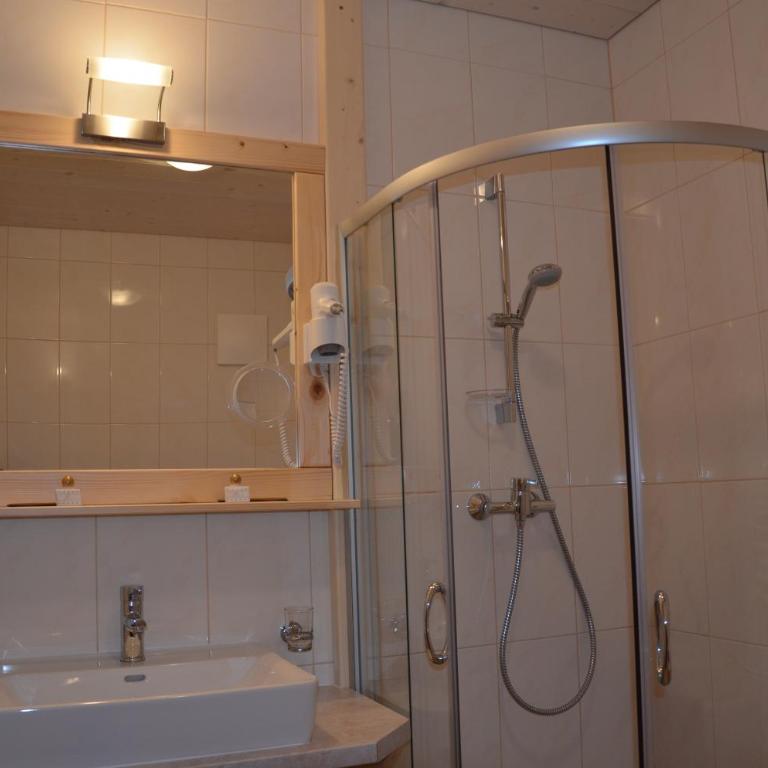 Pension zum Schreiner -Valora- - Suite mit Balkon - 17