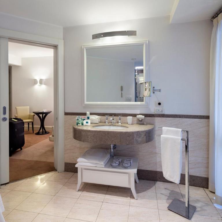 Maison Milano | UNA Esperienze - Camera Matrimoniale Deluxe - 4
