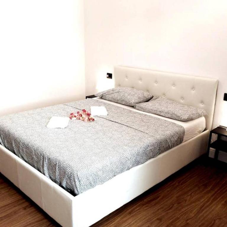 Urban Center III Easy Parking Near Tram - Appartamento con 2 Camere da Letto - 51