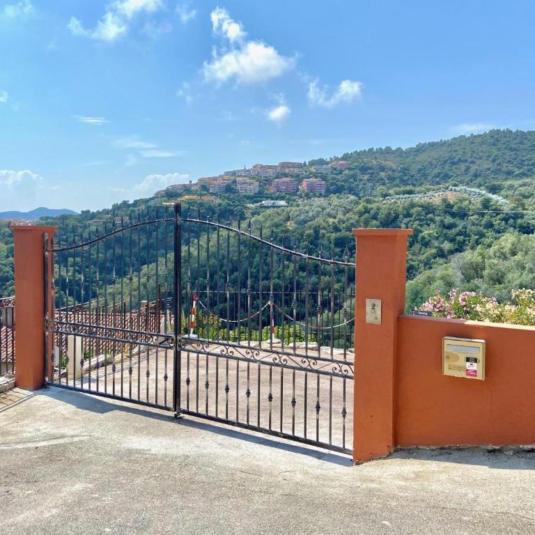 VILLA COLINA Cannes Mandelieu - Camera Matrimoniale con Vasca Idromassaggio - 10