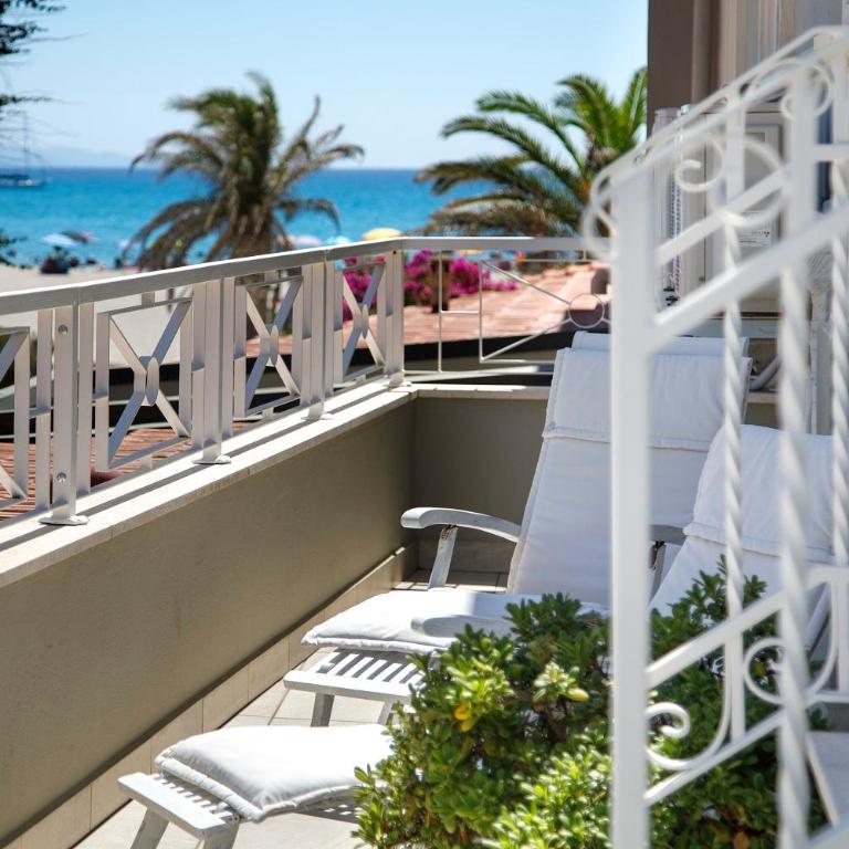 Hotel La Villa Del Mare - Camera Matrimoniale Superior con Terrazza - 1