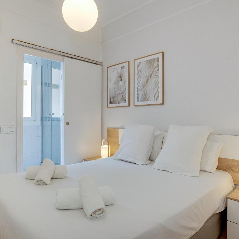 Feelathome Center Apartments - One-Bedroom Apartment - Passatge Maiol Street - 3