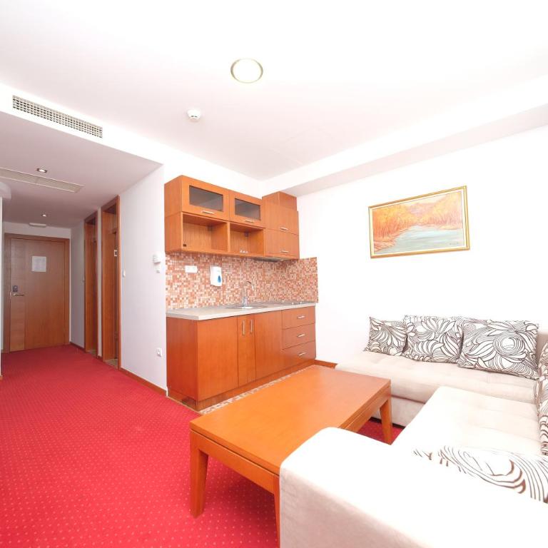 Motel Mujanic Sarajevo - Apartman sa 2 Spavaće Sobe i Terasom - 16