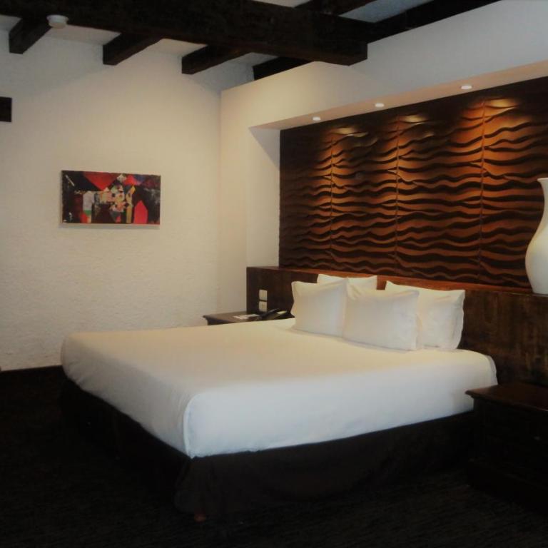 Radisson Hotel Tapatio Guadalajara Aeropuerto - Habitación con vistas a la ciudad - Cama extragrande - No fumadores - 3