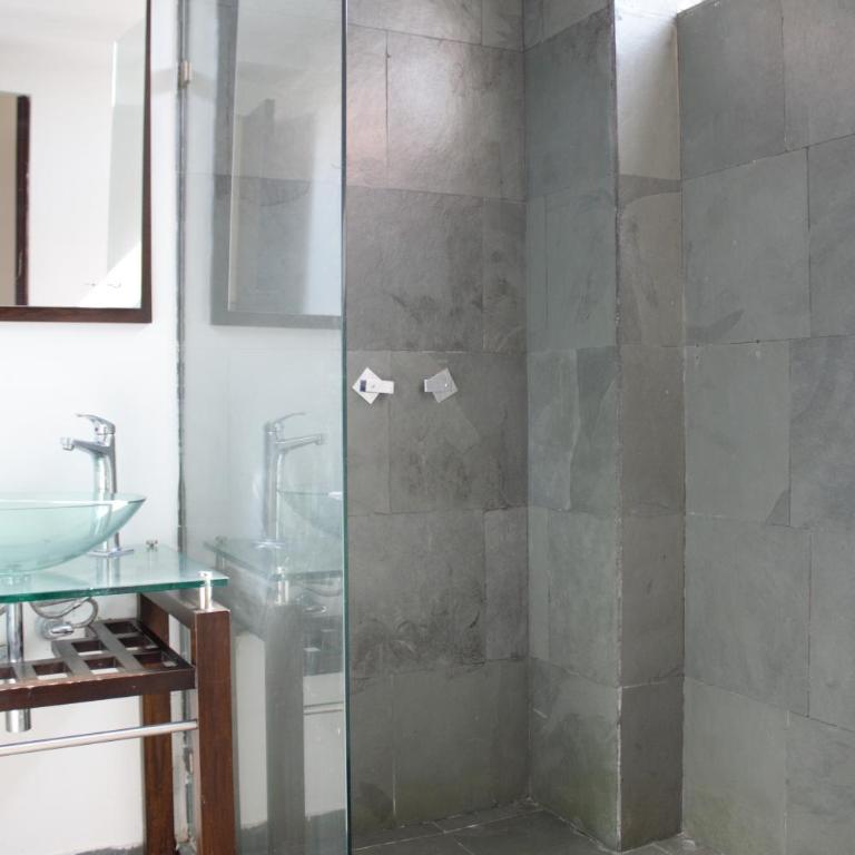 Hotel Boutique las Rosas 5 G - Triple Room - 6