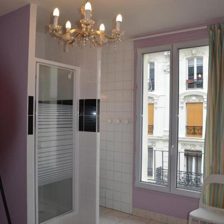 Hôtel Richard - Chambre Simple avec Salle de Bains Privative - 1