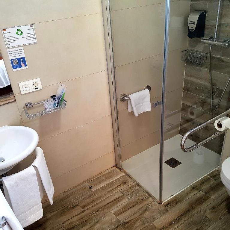 Hostal Boutique Casa del Mar Altea - Habitación Doble Económica - 1 o 2 camas - 4