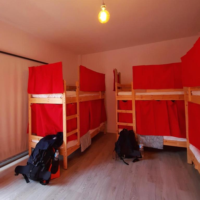 Aguere Nest Hostel - Cama en habitación compartida mixta de 8 camas - 3