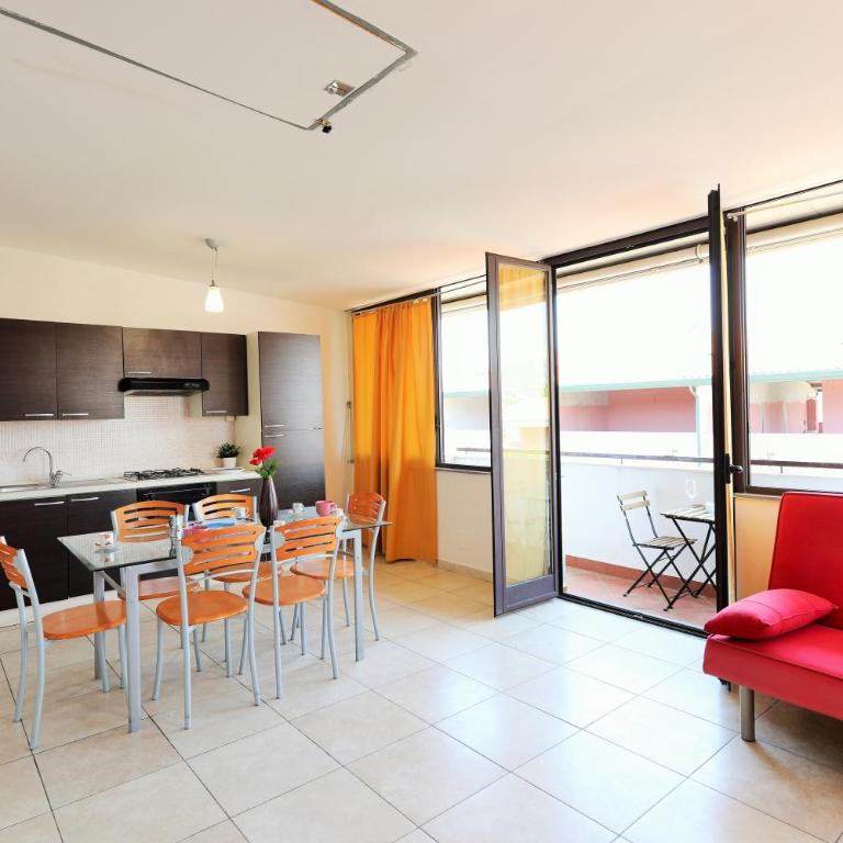 GuestHost - Giardini Naxos Bright Apartments with Balcony - Appartamento con 2 Camere da Letto - 3