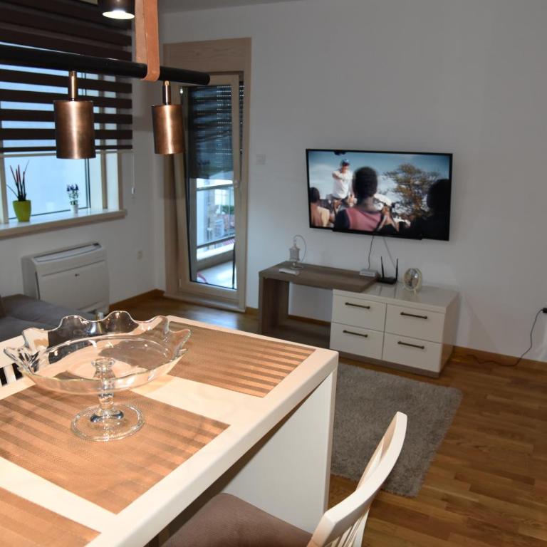 Apartment Lux Fontana - Apartman sa 1 Spavaćom Sobom - 2