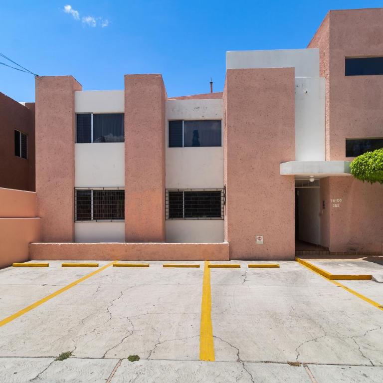 Suite Amueblada Los Arcos Av B Quintana 102B 1 Recámara - One-Bedroom Apartment - 12