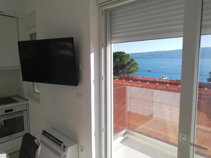 Villa Providenca apartments - One-Bedroom Apartment with Sea View and Balcony - 3