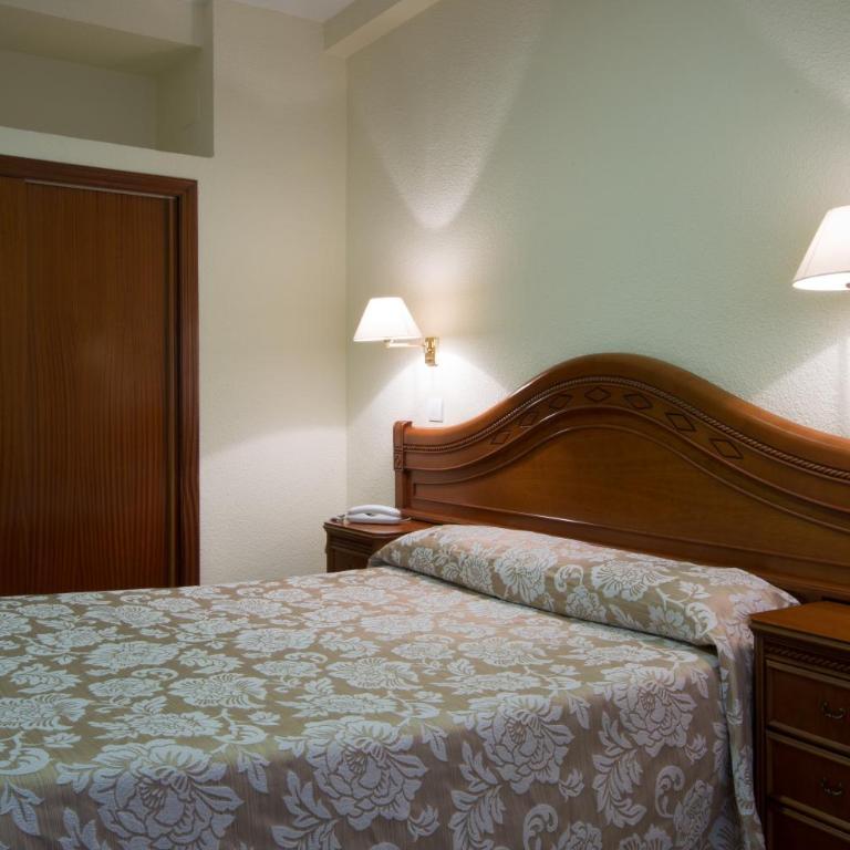 Hotel Riviera - Habitación con cama grande - 2
