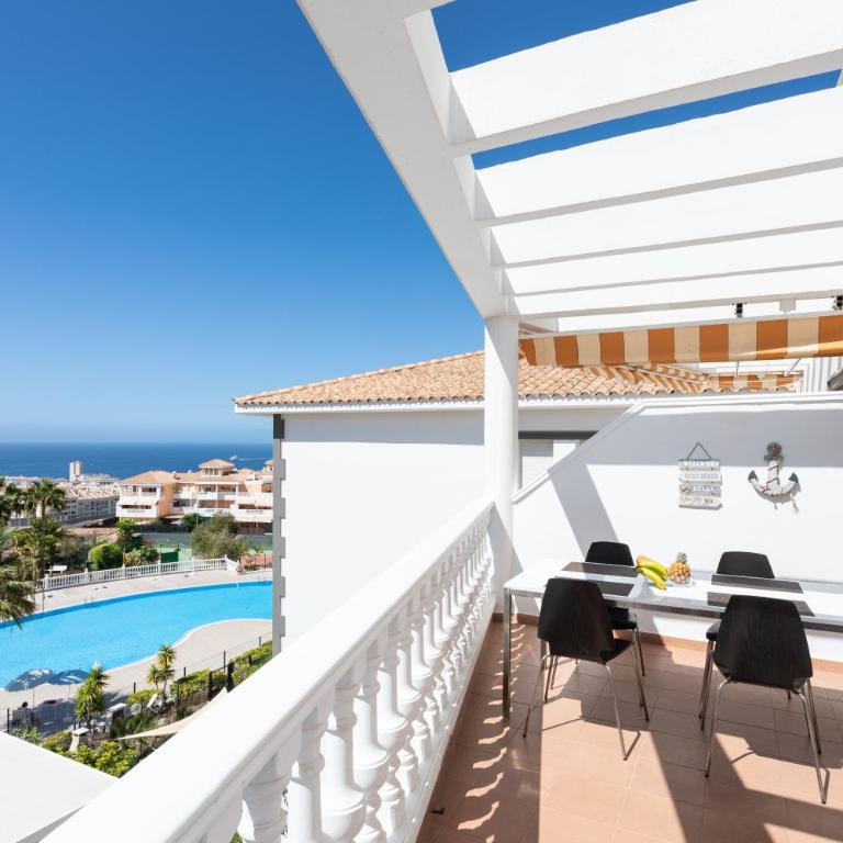 Home2Book VistaHermosa Los Cristianos Pool & Padel - Apartamento de 3 dormitorios - 1