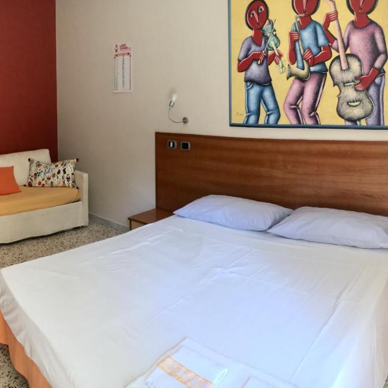 Piccolo Principe Salerno B&B - Camera Tripla con Bagno in Comune - 2