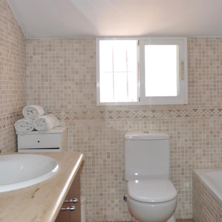 Central Penthouse with Stunning Terrace, Sea Views & Parking - Apartamento de 2 dormitorios - 22