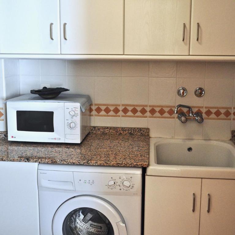 Central Penthouse with Stunning Terrace, Sea Views & Parking - Apartamento de 2 dormitorios - 24