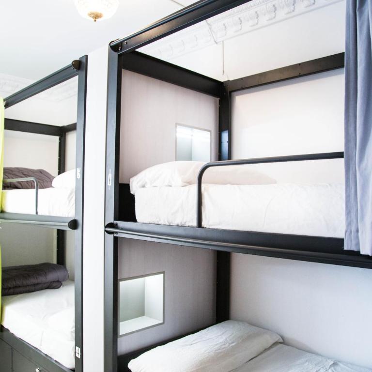 Onefam Catedral - Cama en habitación compartida mixta de 8 camas - 1