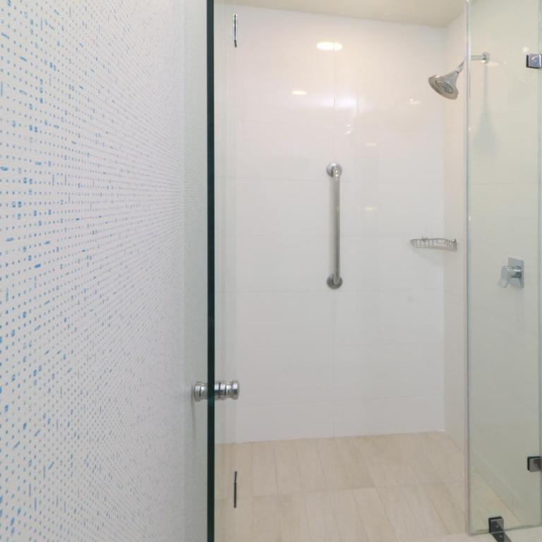 Holiday Inn Express Guadalajara Iteso by IHG - Habitación Estándar - 1