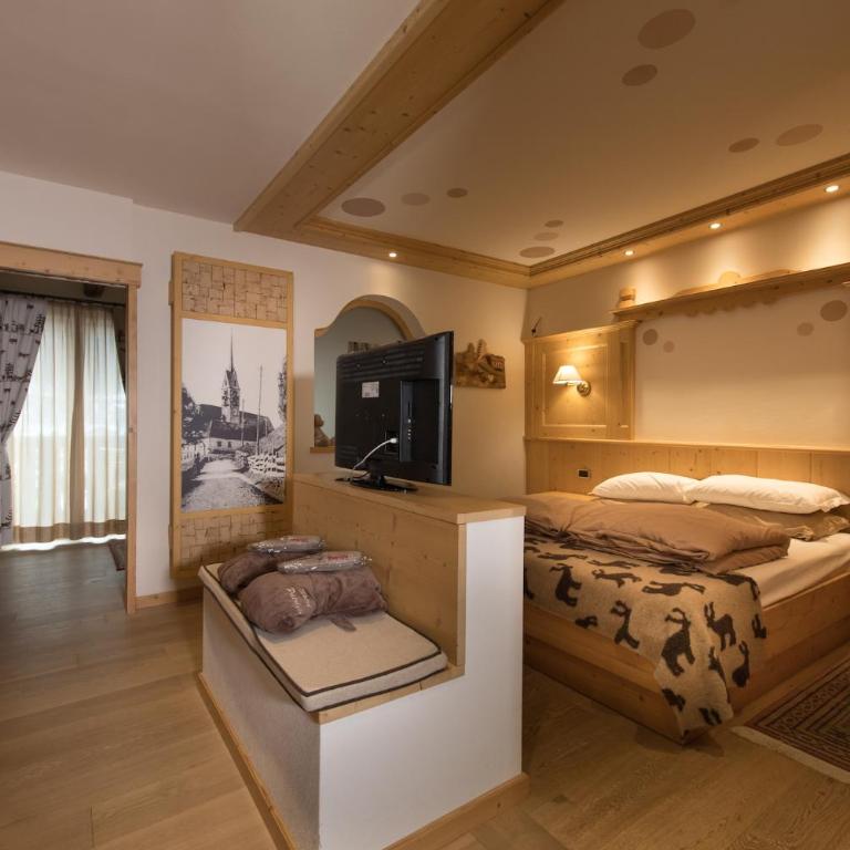 Hotel Patrizia Dolomites Glamour - Suite con Balcone - 1