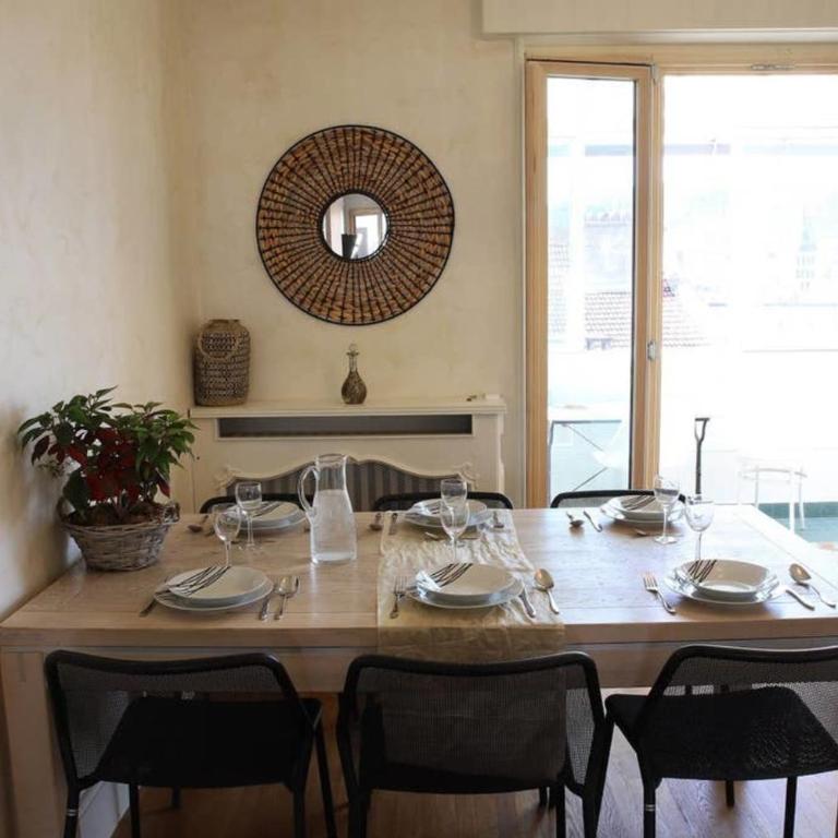 Large 4 rooms in the city center - Apartment - 3