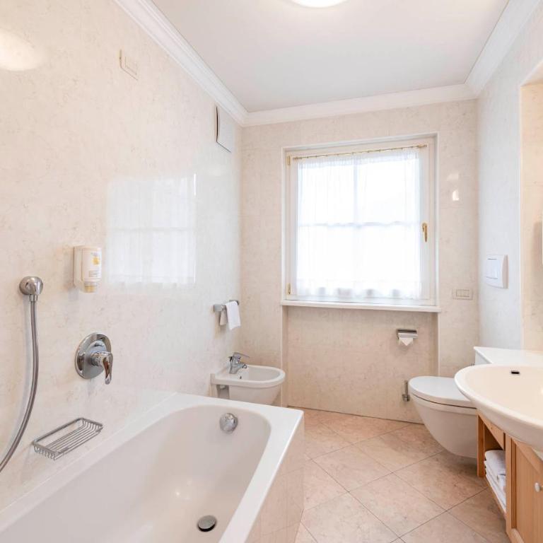 Residence Cesa Rives - Appartamento Superior con 3 Camere da Letto - 9