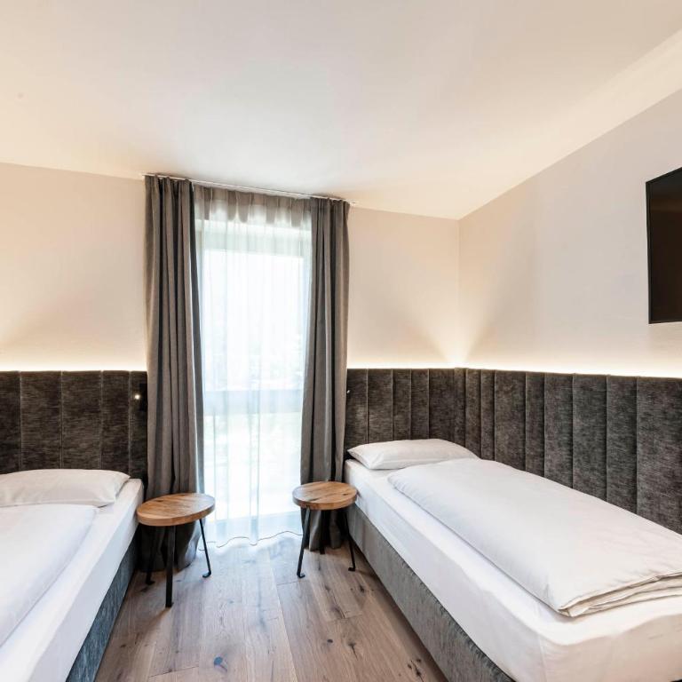 Hotel Olympia - Suite Familiare con Balcone - 1