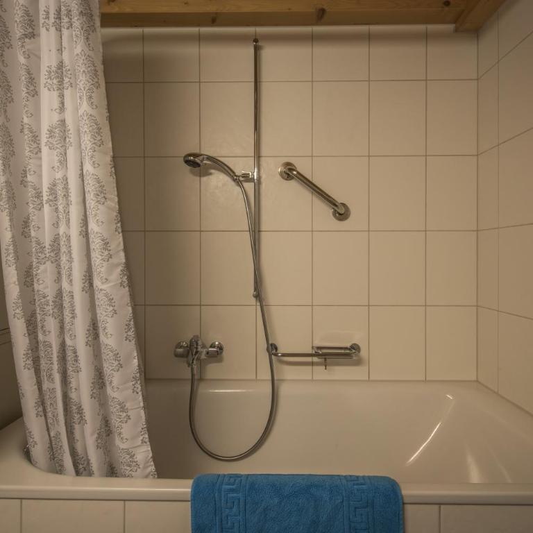 Apartment Staubbach, Best views, Spacious, Family friendly - Apartment mit 3 Schlafzimmern - 56